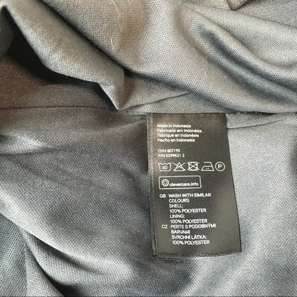H&M Dress - Picture 8 of 8